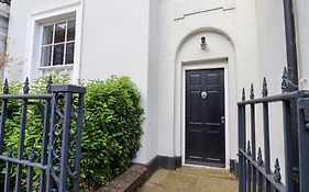 12 Cross Street